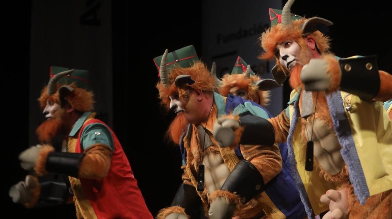 Fotos: Chirigota &#039;La legionaria&#039; en el COAC 2022. Carnaval de Cádiz