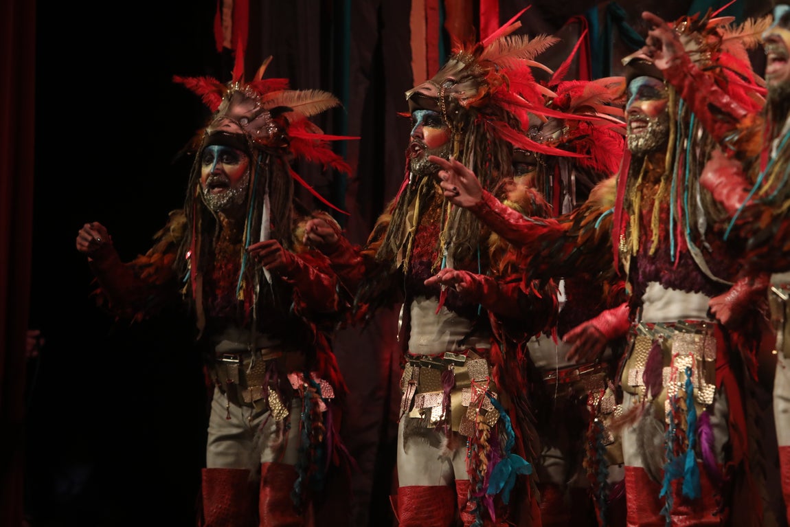 Fotos: Comparsa Los renacidos en el COAC 2022. Carnaval de Cádiz