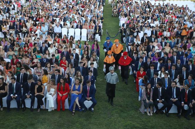 La graduación de alumnos de la Universidad Loyola de Córdoba, en imágenes