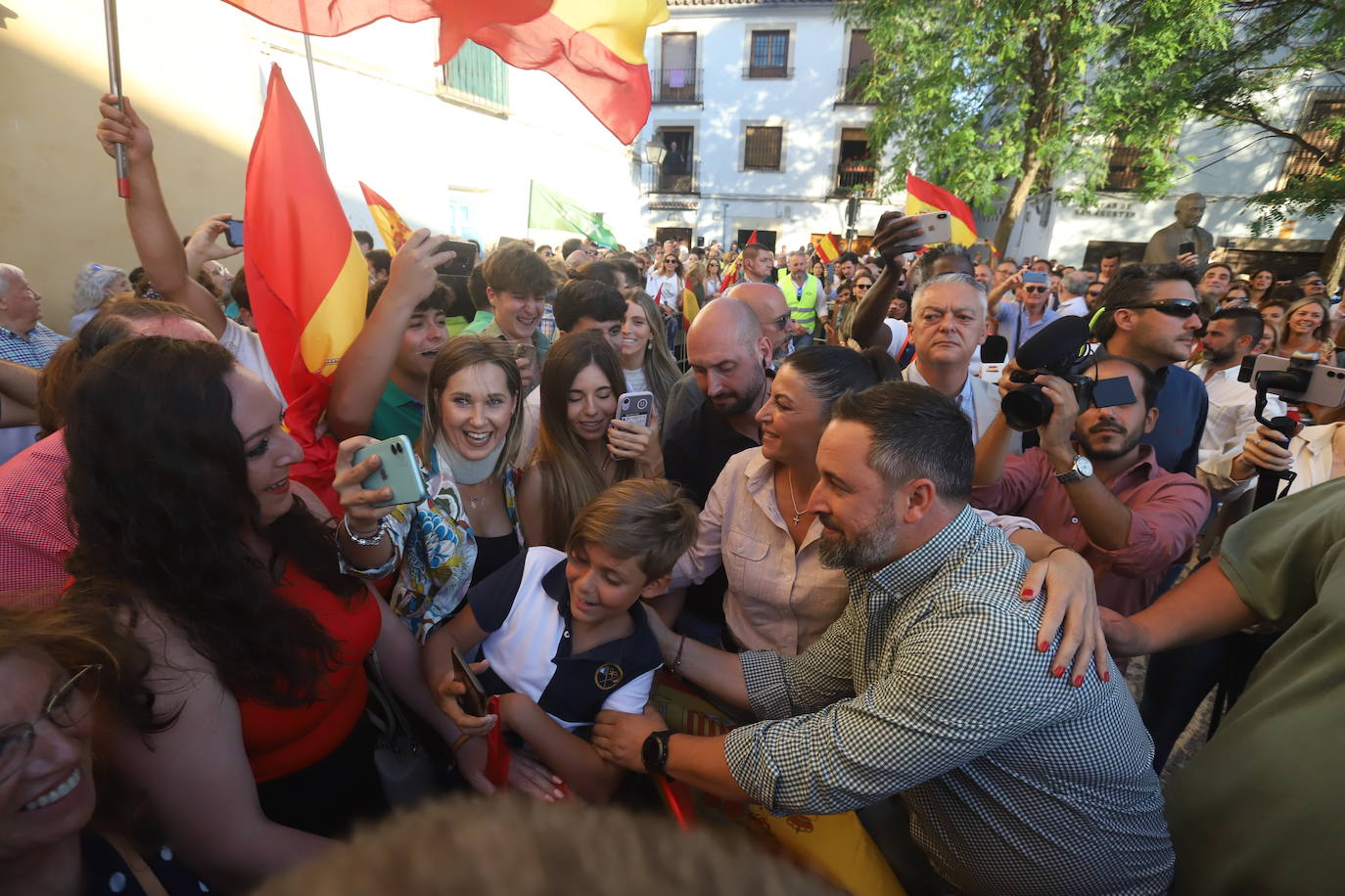 El mitin de Abascal y Olona (Vox) en Córdoba, en imágenes