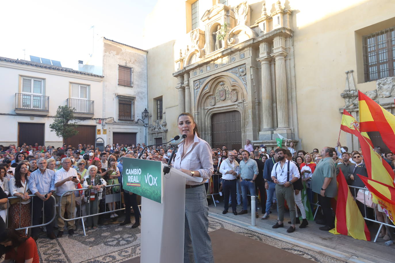 El mitin de Abascal y Olona (Vox) en Córdoba, en imágenes