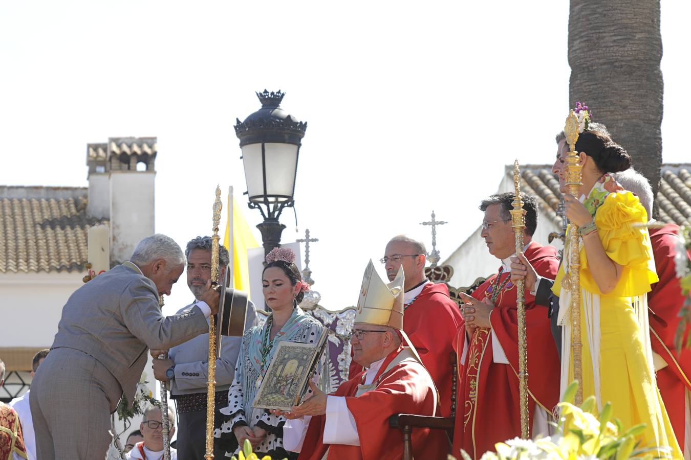 Las imágenes de la Misa de Pentecostés en el Rocío 2022