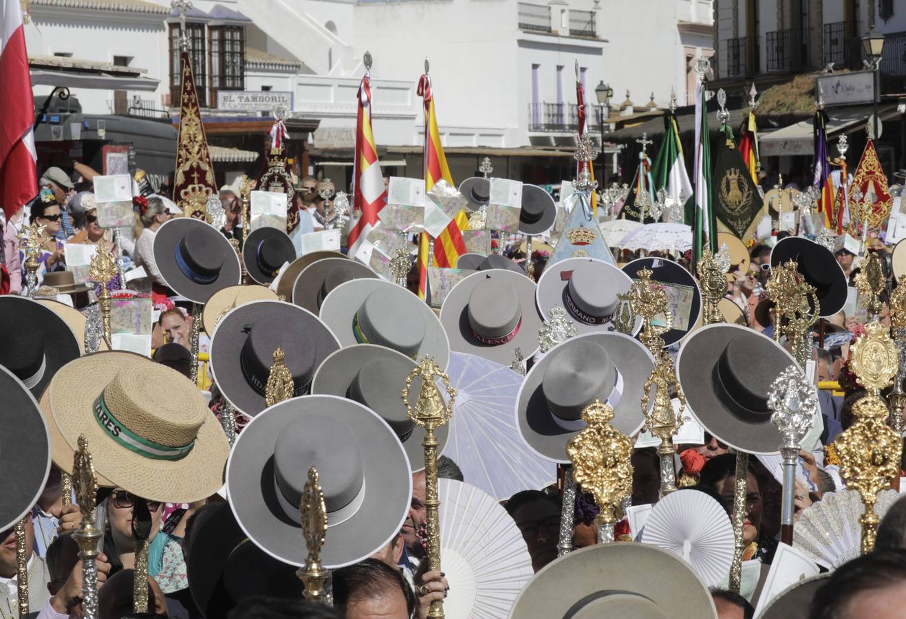 Las imágenes de la Misa de Pentecostés en el Rocío 2022