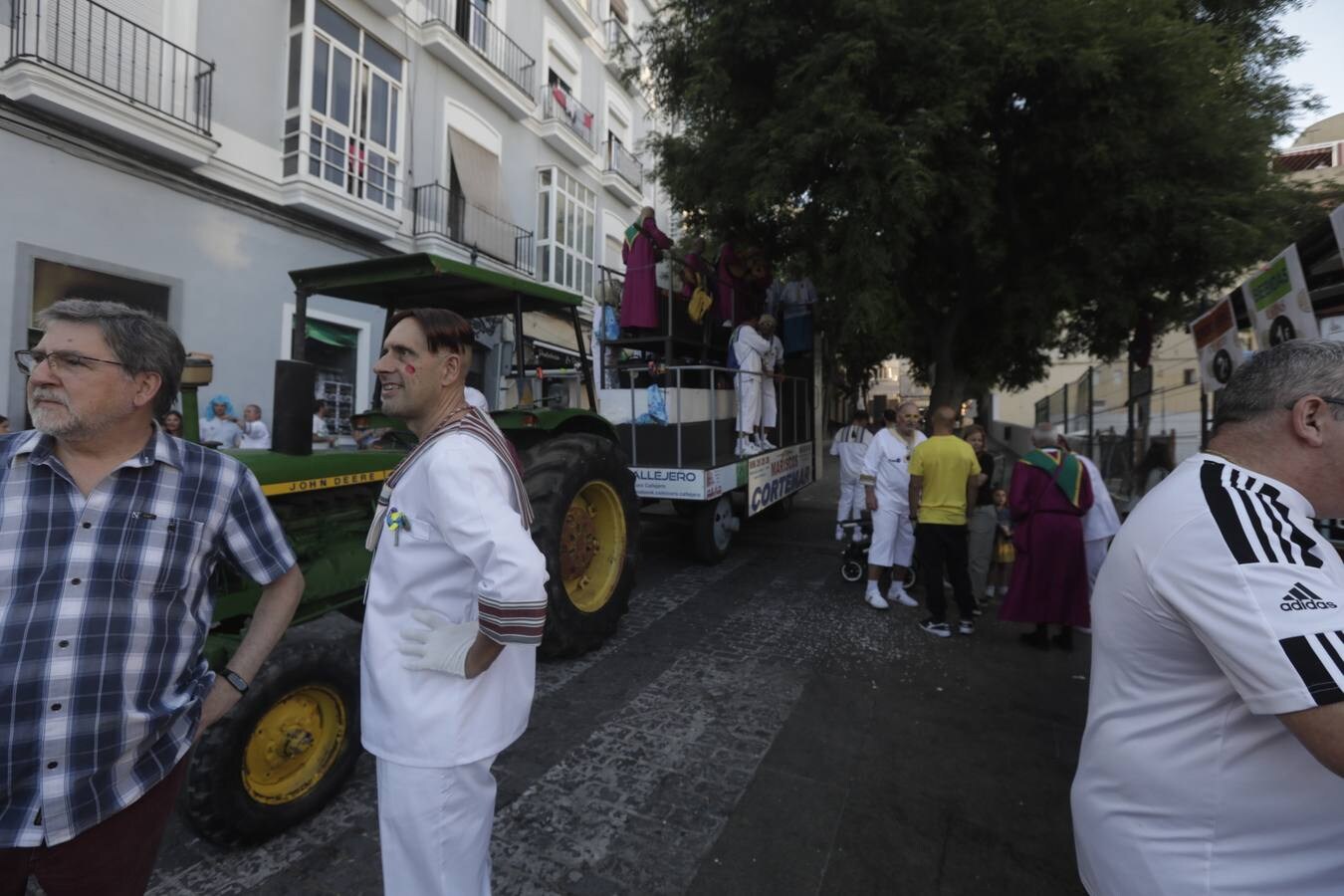 La semana de Carnaval más tardío y atípico sigue cuesta abajo en Cádiz
