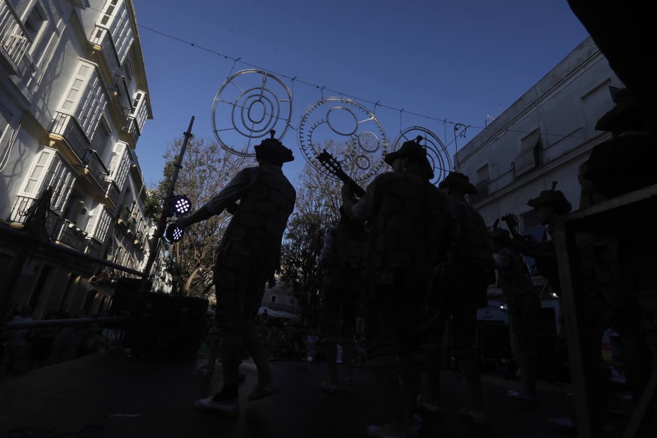 Fotos: Tibio ambiente en Cádiz el Martes de Carnaval