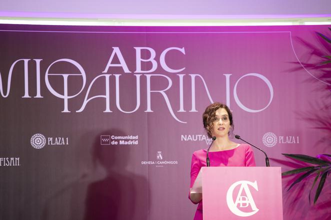 Isabel Díaz Ayuso, durante su discurso en el premio Taurino ABC