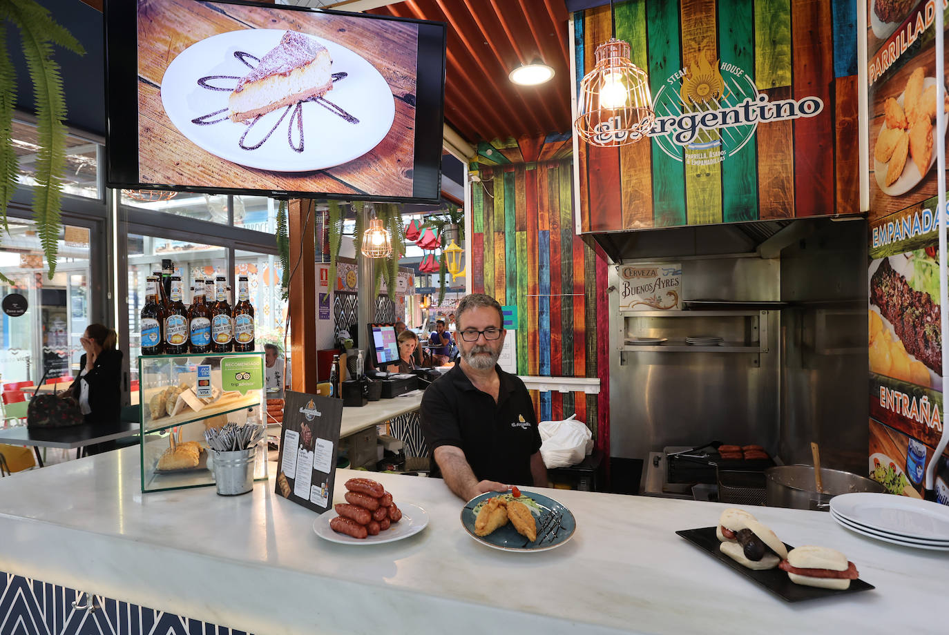 Los menús del Mercado Victoria de Córdoba, en imágenes