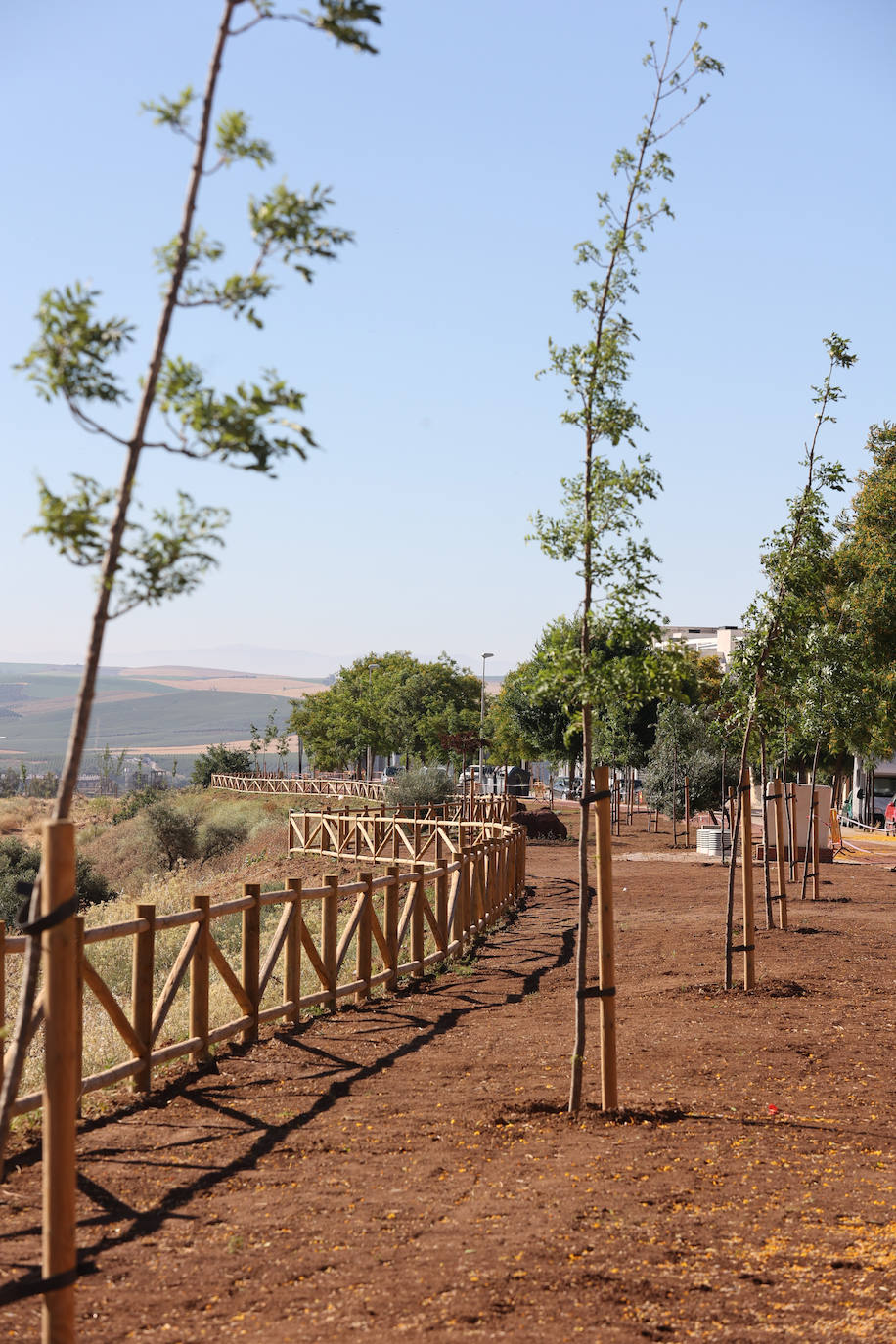 La finalización de la urbanizacion de Mirabueno de Córdoba, en imágenes