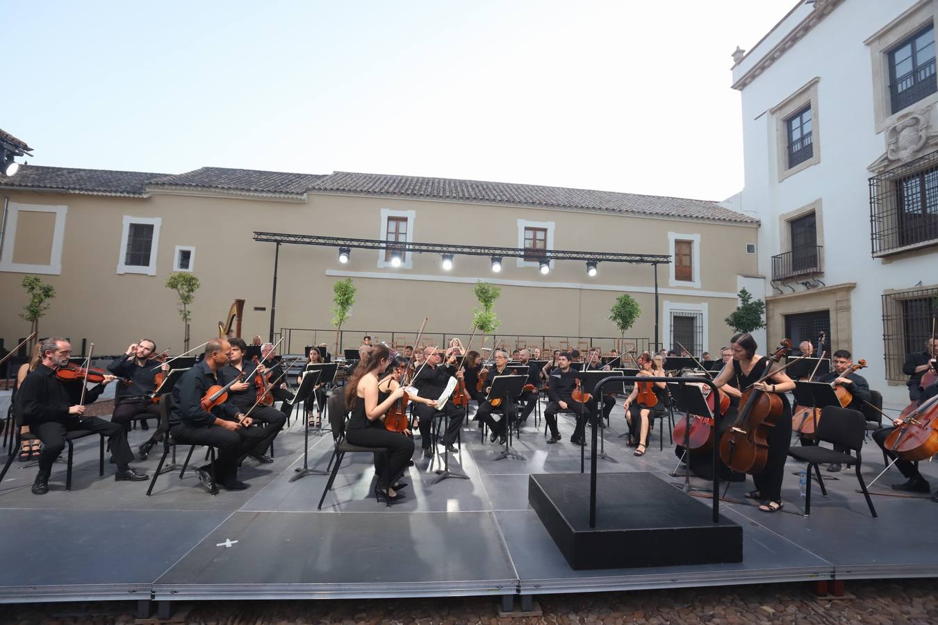 El concierto benéfico de Cáritas Córdoba, en imágenes