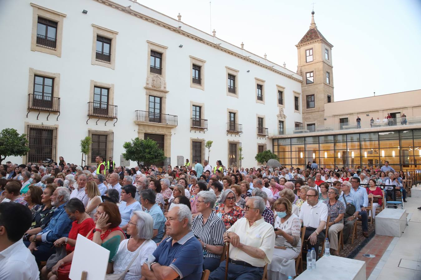 El concierto benéfico de Cáritas Córdoba, en imágenes