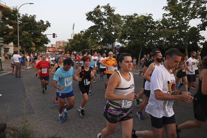 Las mejores imágenes de la Carrera Nocturna Trotacalles en Córdoba