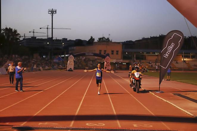 Las mejores imágenes de la Carrera Nocturna Trotacalles en Córdoba