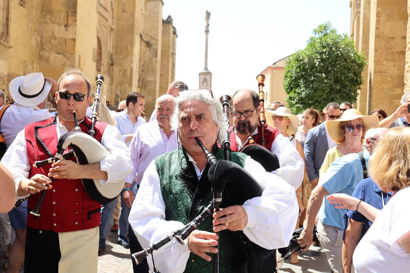 El acto de Feijóo en Córdoba, en imágenes