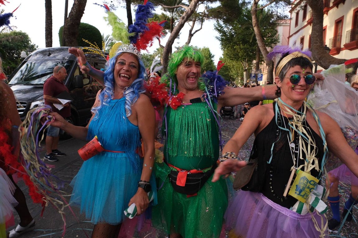 Fotos: Así ha sido la Cabalgata del Humor en Cádiz