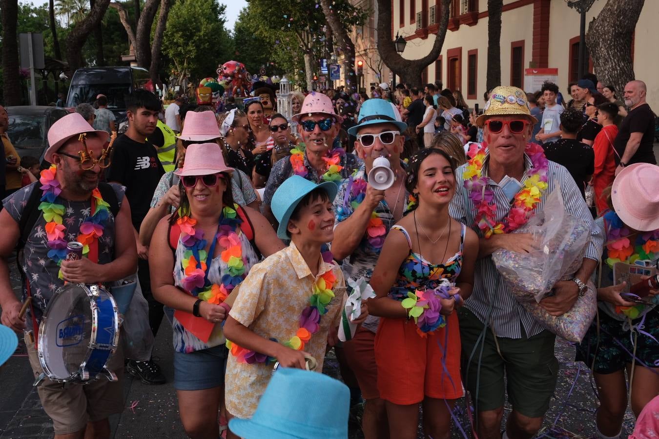 Fotos: Así ha sido la Cabalgata del Humor en Cádiz