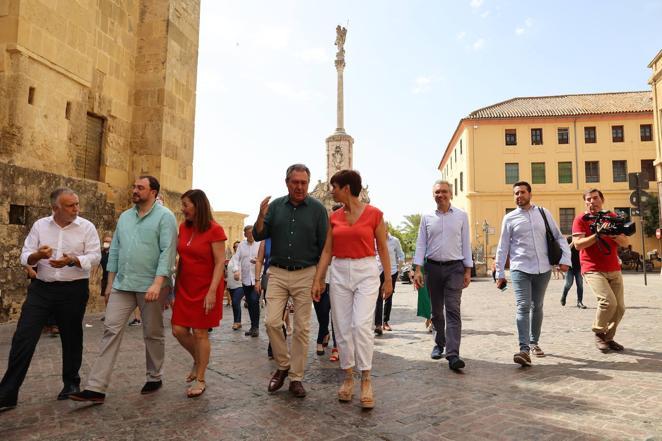 El acto de Espadas con los presidentes autonómicos en Córdoba, en imágenes