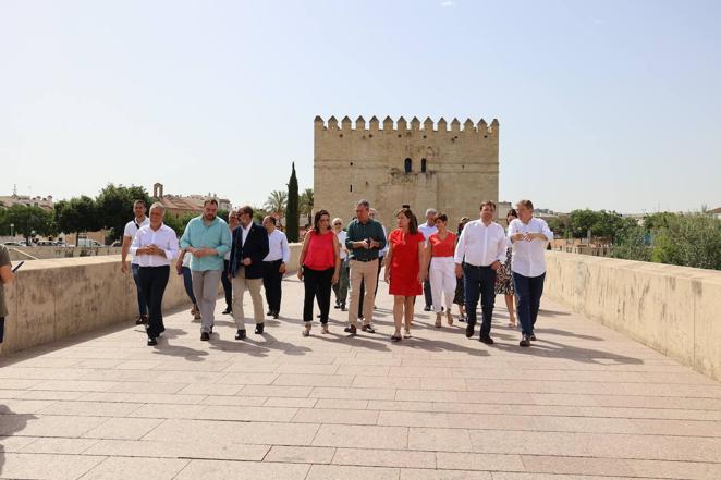 El acto de Espadas con los presidentes autonómicos en Córdoba, en imágenes