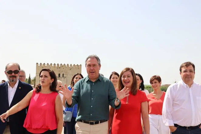 El acto de Espadas con los presidentes autonómicos en Córdoba, en imágenes