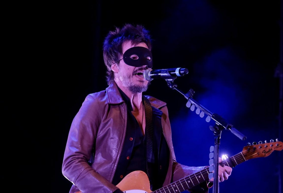 Fotos: Así ha sido el concierto de Coque Malla en San Antonio