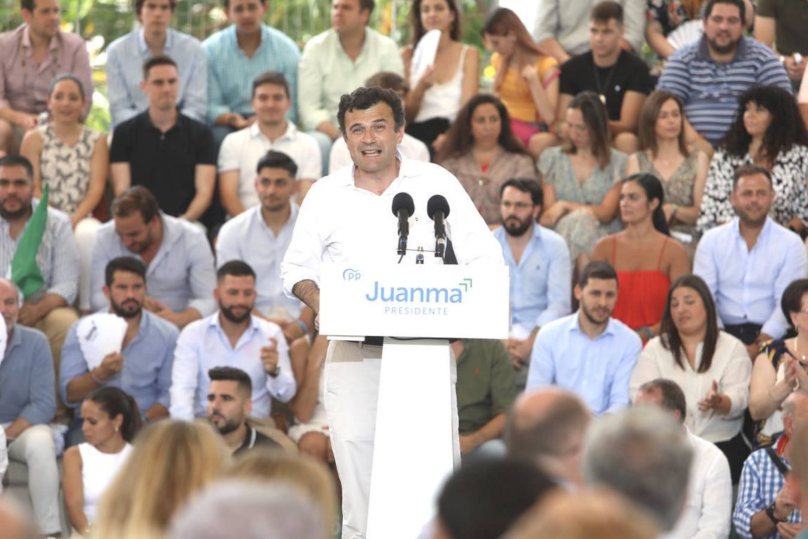 Fotos: Feijóo pide el voto en Cádiz «para seguir construyendo una tierra más libre»