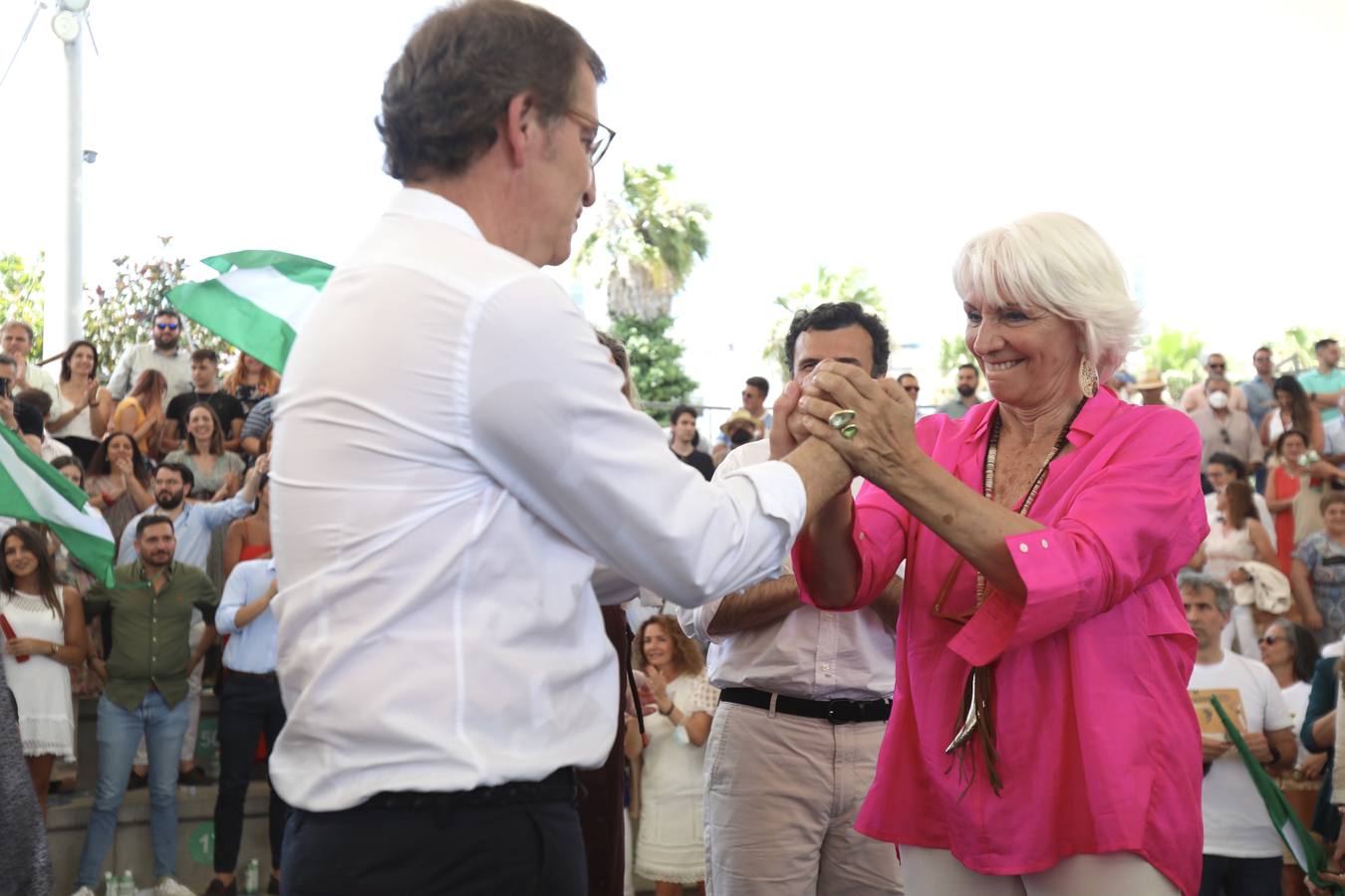 Fotos: Feijóo pide el voto en Cádiz «para seguir construyendo una tierra más libre»