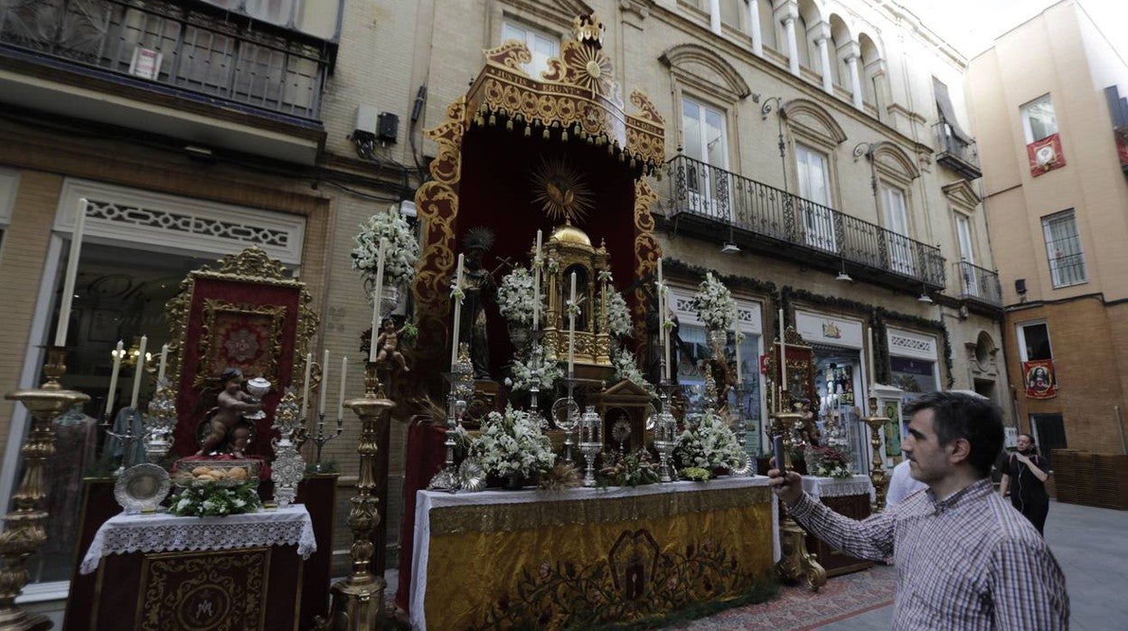 Sevilla se engalana para vivir el Corpus Christi 2022