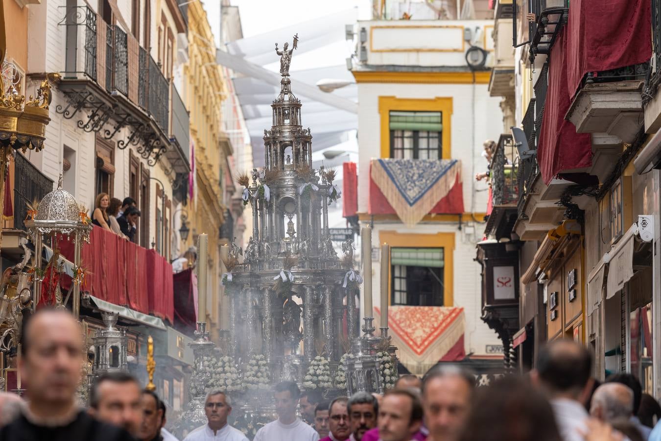 Las mejores imágenes de la procesión del Corpus Christi de Sevilla (y II)