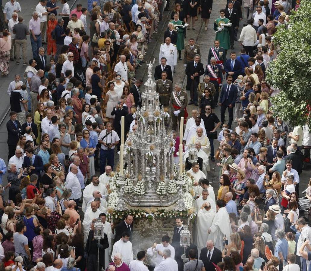 Las mejores imágenes de la procesión del Corpus Christi de Sevilla (I)