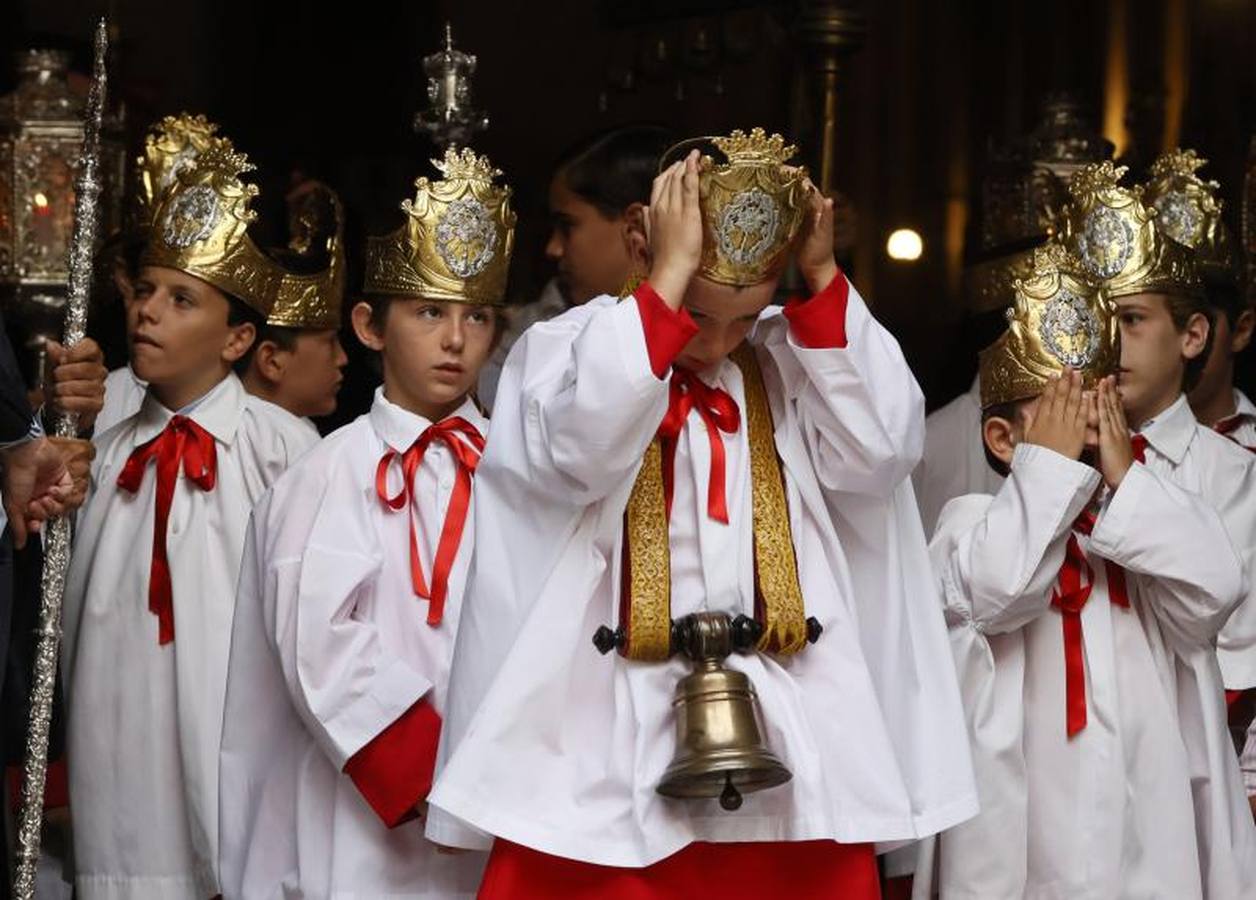 Las mejores imágenes de la procesión del Corpus Christi de Sevilla (I)