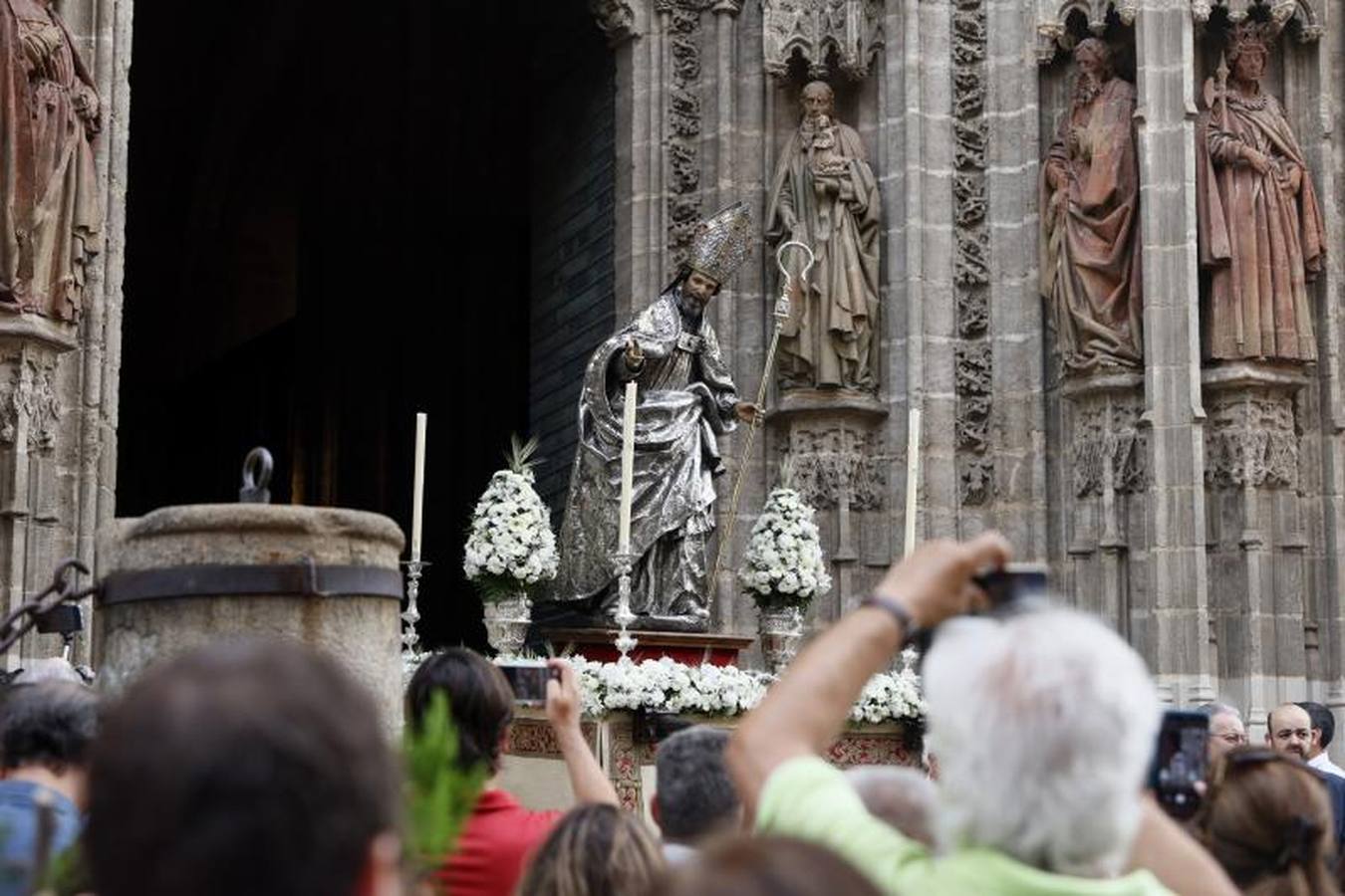 Las mejores imágenes de la procesión del Corpus Christi de Sevilla (I)