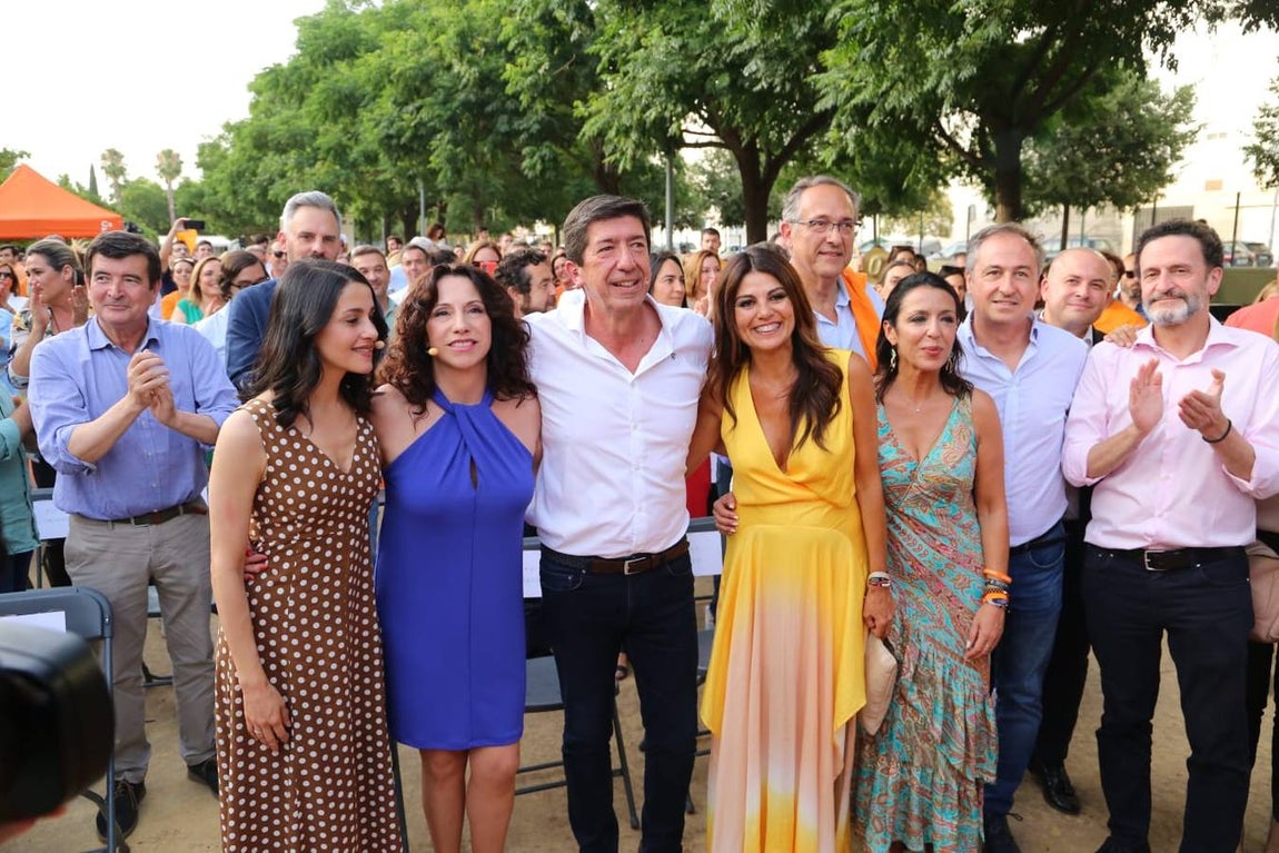 Juan Marín, el candidato de Ciudadanos, contó con el apoyo de Inés Arrimadas. ROCÍO RUZ