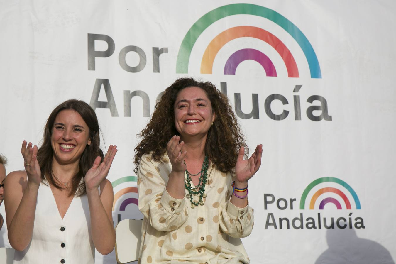 Cierre de campaña de Inma Nieto, candidata de Por Andalucía, junto a Irene Montero. EFE