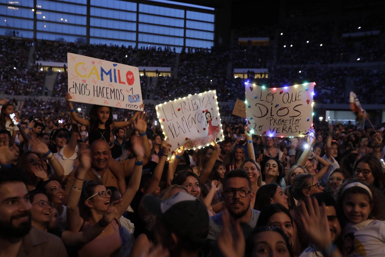 Concierto del cantautor colombiano Camilo en el estadio de la Cartuja de Sevilla