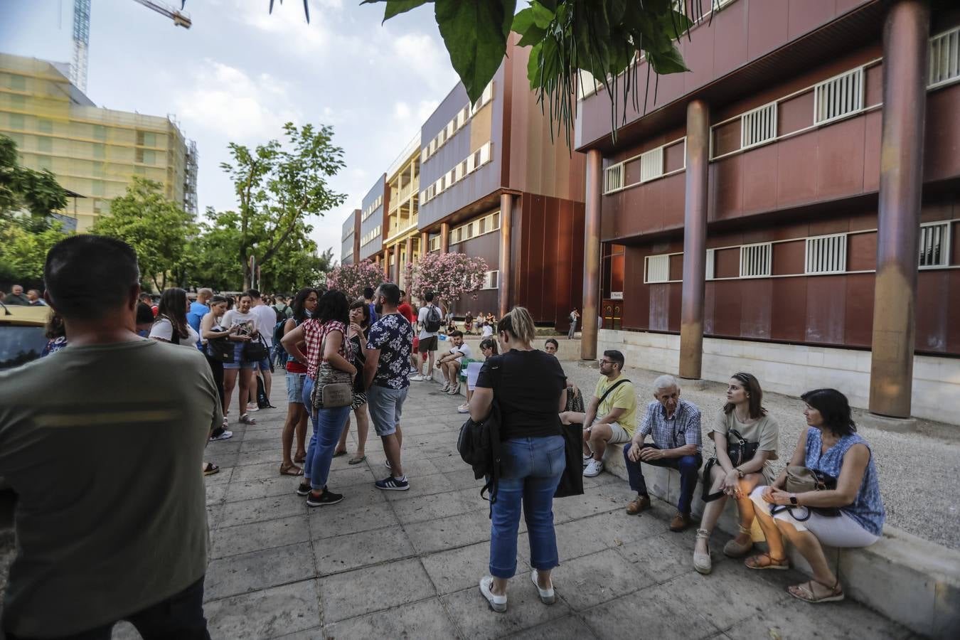 Primer examen de las oposiciones de magisterio celebradas en Sevilla