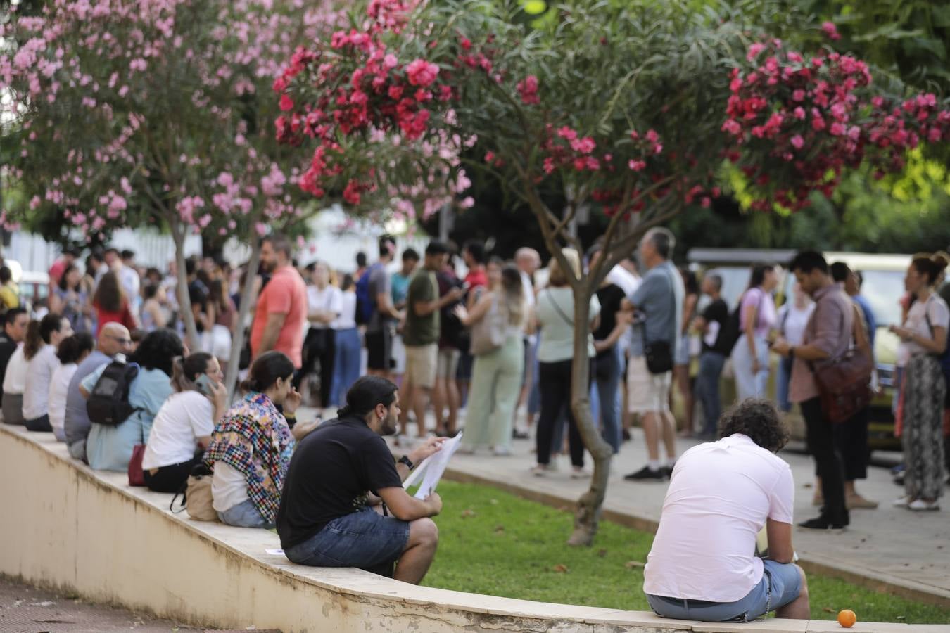 Primer examen de las oposiciones de magisterio celebradas en Sevilla