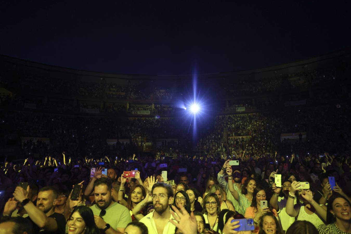 El concierto de Camilo en Córdoba, en imágenes