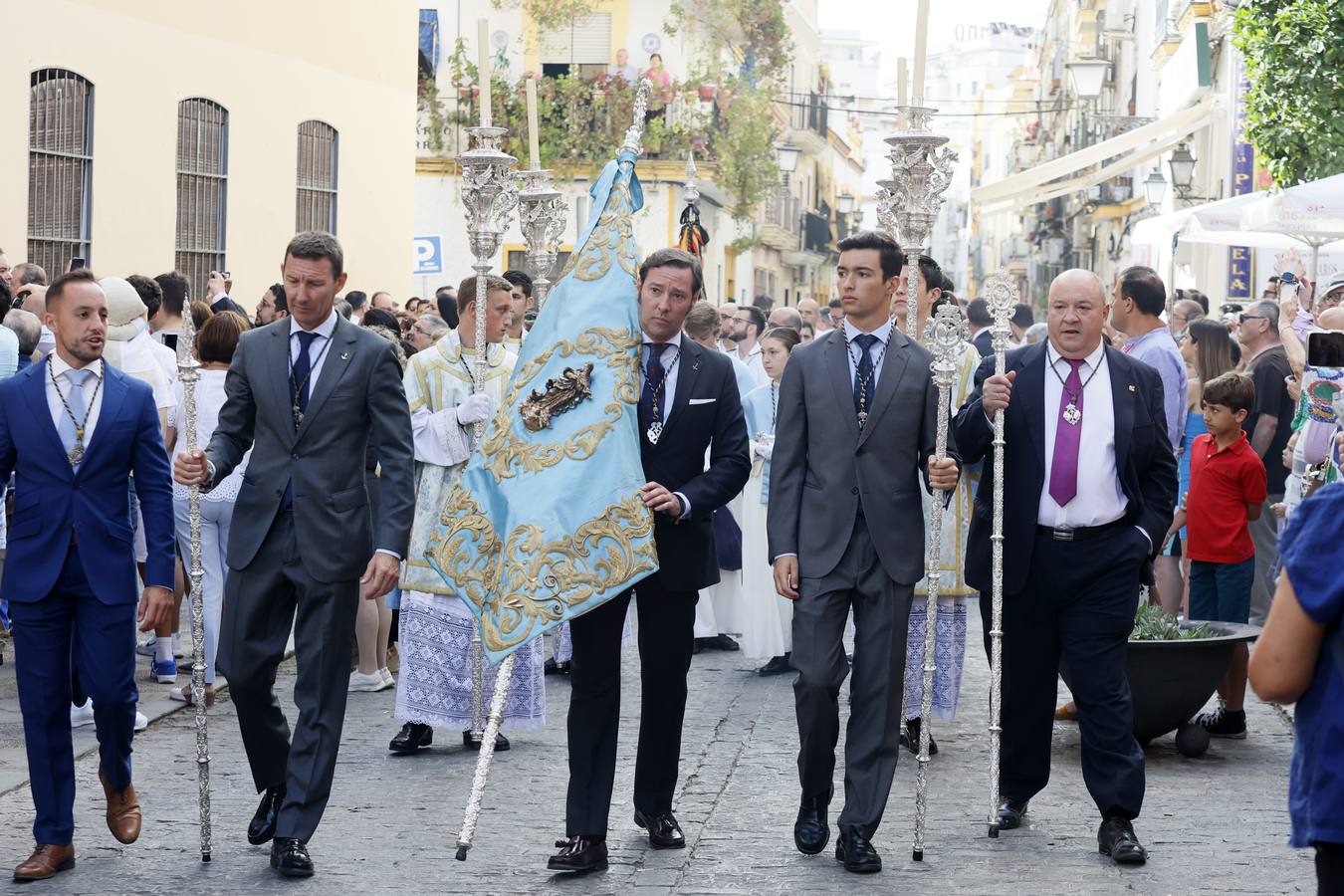 Procesión del Corpus Christi de Triana por las calles del barrio