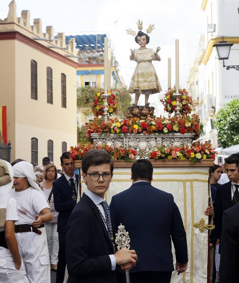 Procesión del Corpus Christi de Triana por las calles del barrio