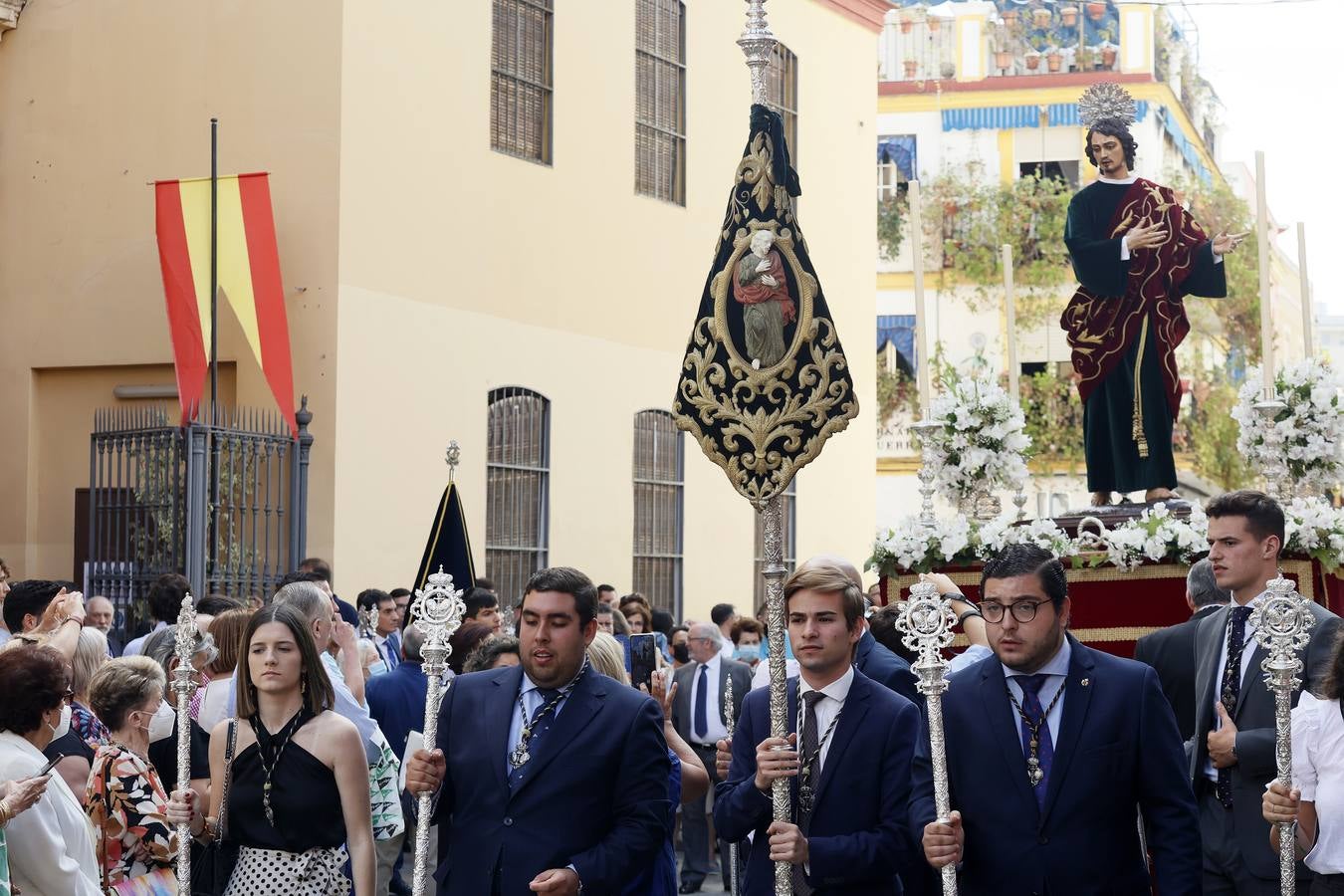 Procesión del Corpus Christi de Triana por las calles del barrio