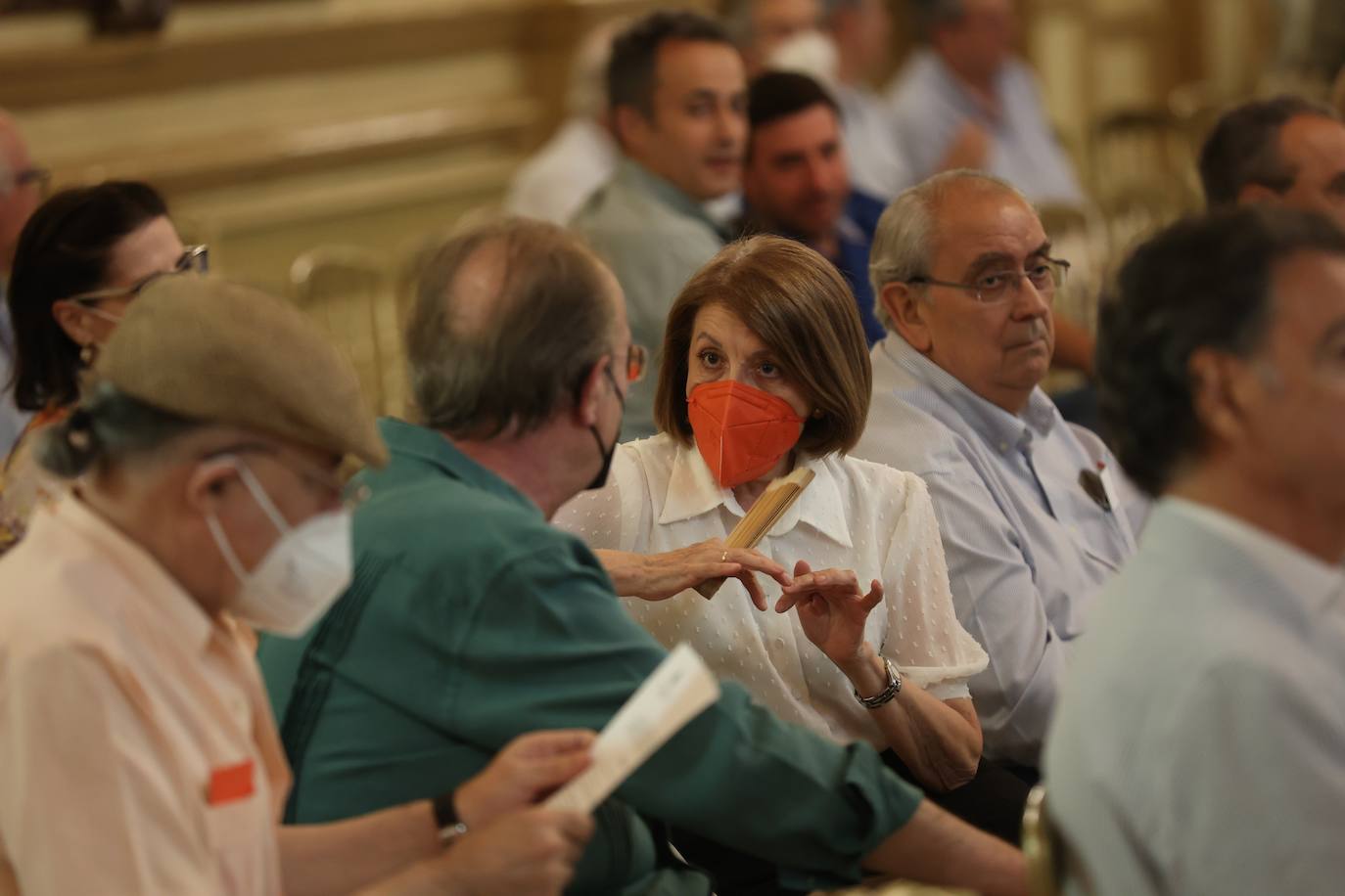 La asamblea del Círculo de la Amistad de Córdoba, en imágenes