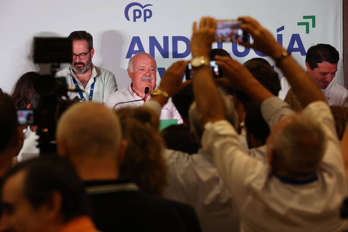 La emocionante noche electoral del PP de Córdoba, en imágenes