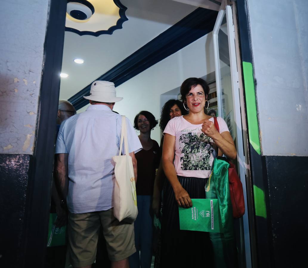 Fotos: Ambiente en la sede de Adelante Andalucía en Cádiz