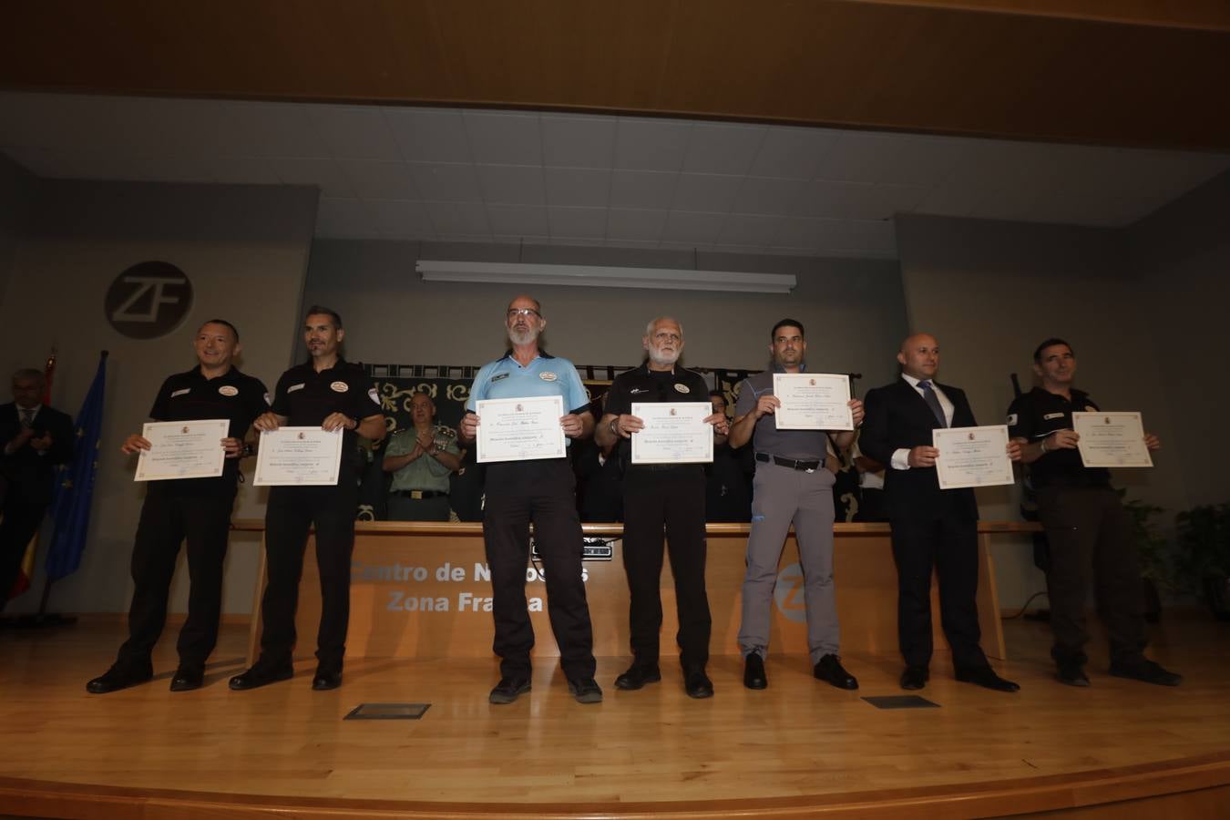 Homenaje en Cádiz a los vigilantes de seguridad, «colaboradores esenciales» de policías y guardias civiles