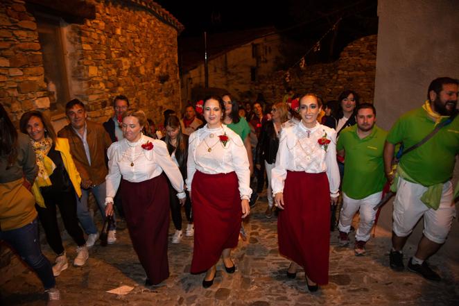 San Pedro Manrique revive, tres años después, la magia del Paso del Fuego