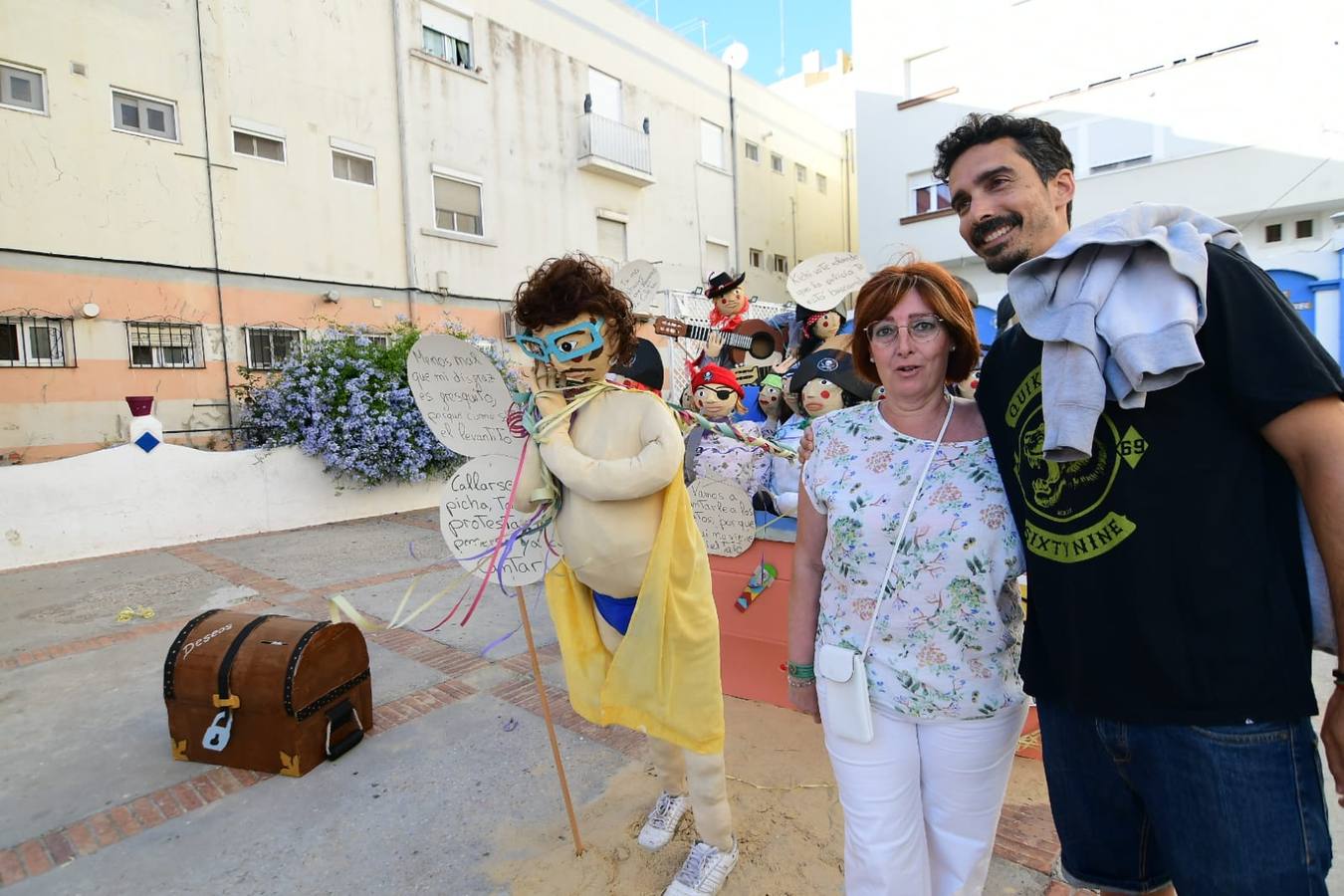 Fotos: Los Juanillos arden en Cádiz