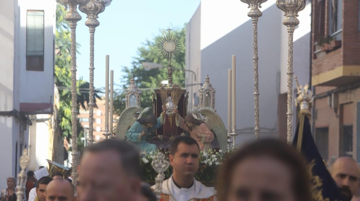 La procesión del Corpus de la Estrella de Córdoba, en imágenes