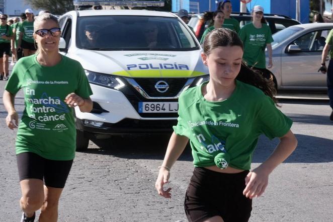 Fotos: X edición de la carrera &#039;En marcha contra el cáncer&#039; en Chiclana