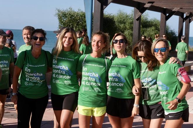 Fotos: X edición de la carrera &#039;En marcha contra el cáncer&#039; en Chiclana