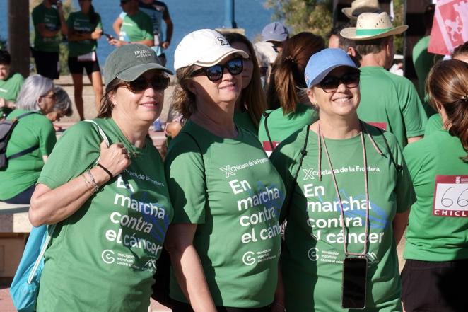 Fotos: X edición de la carrera &#039;En marcha contra el cáncer&#039; en Chiclana