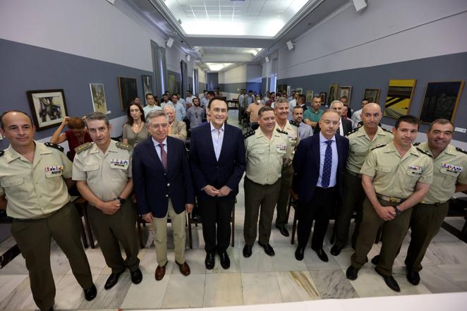 La conferencia en Córdoba sobre las misiones españolas con la OTAN, en imágenes